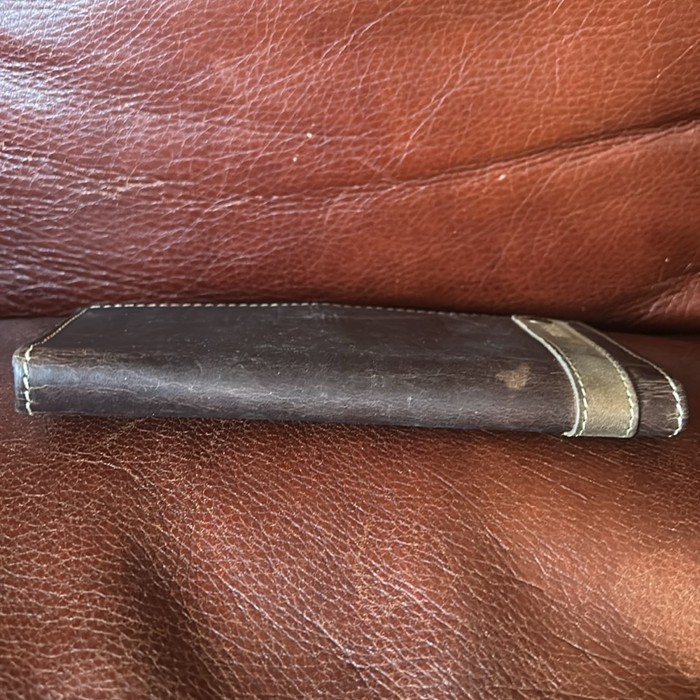 Fossil Leather Wallet - Picture 7 of 8